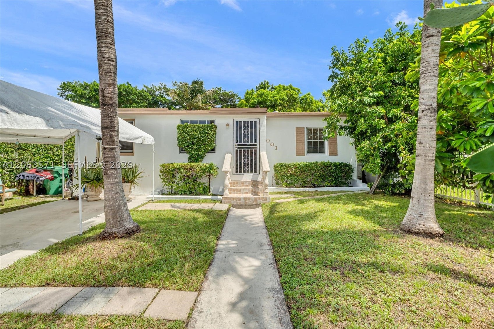 2001 NW 51st St, Miami FL 33142