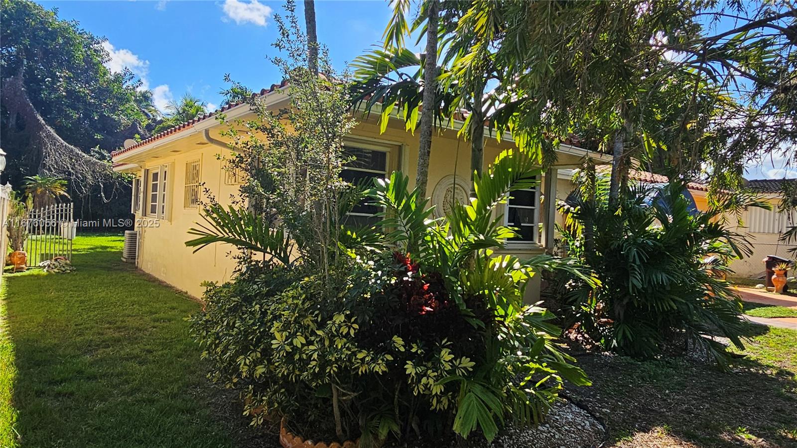 HOMEDALE - Residential