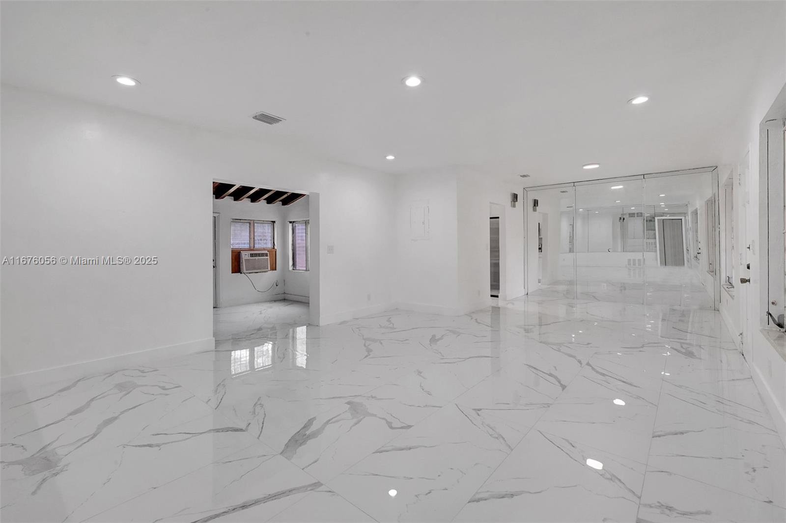 HOMEDALE - Residential