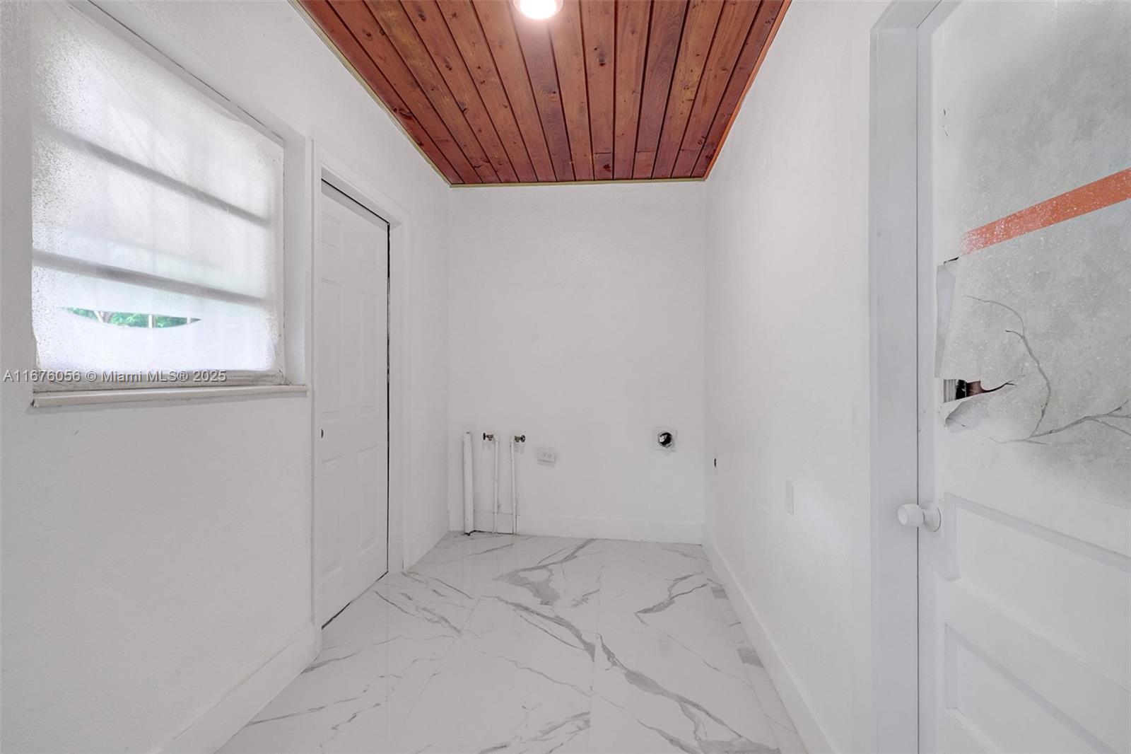 HOMEDALE - Residential