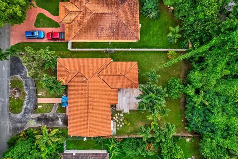 A home in El Portal