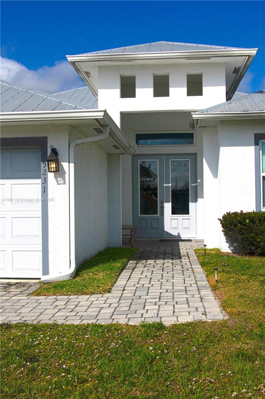 Photo of 5231 NW Iredell St, Port St Lucie, FL 34986 (MLS # A11851193)