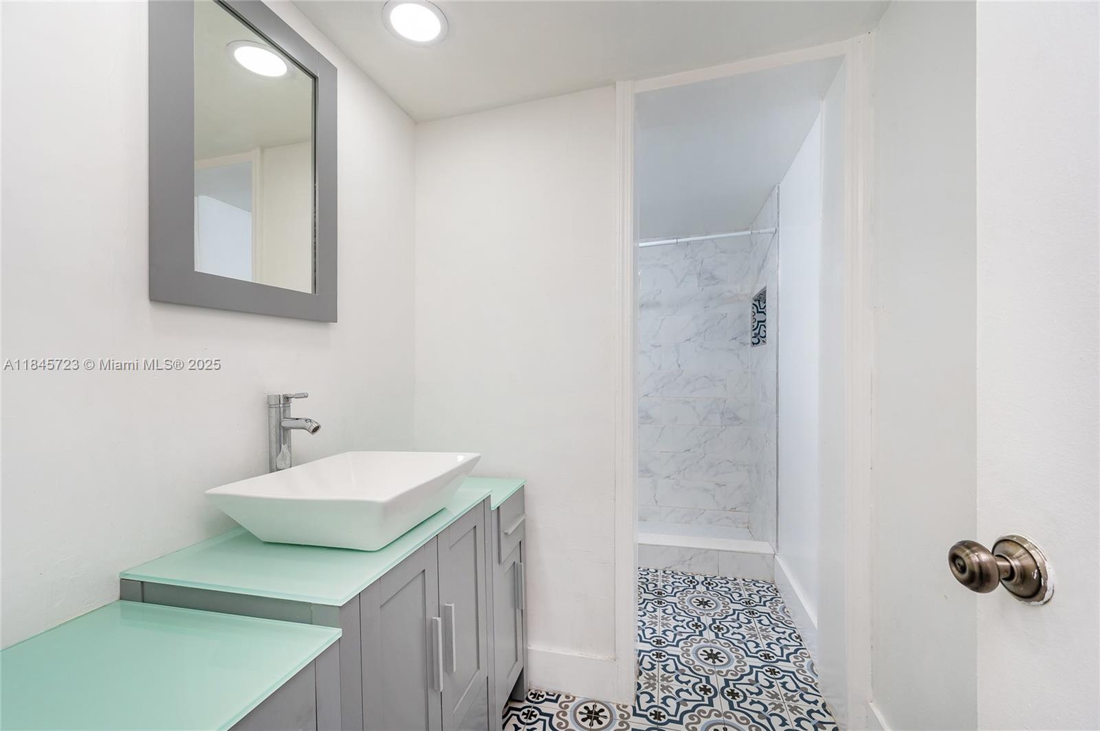 Step into this beautifully updated 4th-floor condo, perfectly located just steps away from Miami Dade College. Featuring freshly updated bathrooms with a modern, contemporary feel, this home is move-in ready and designed for comfort.
Enjoy the convenience of two parking spaces plus ample guest parking for friends and family. This is your chance to own a piece of Miami living at its finest!
This building requires 25% down for a limited review, but qualified buyers can finance up to 90% with good credit. Don’t miss out—let’s get you qualified today!