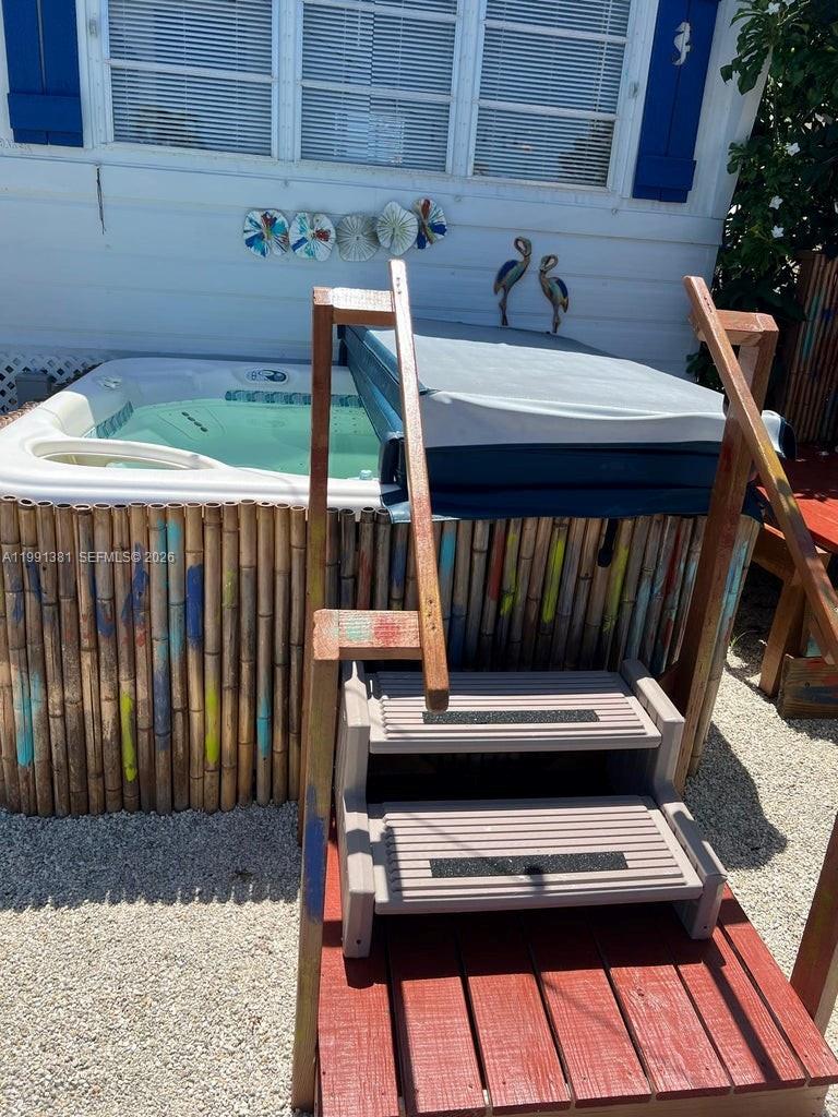 SEXTON COVES ESTATES - Residential