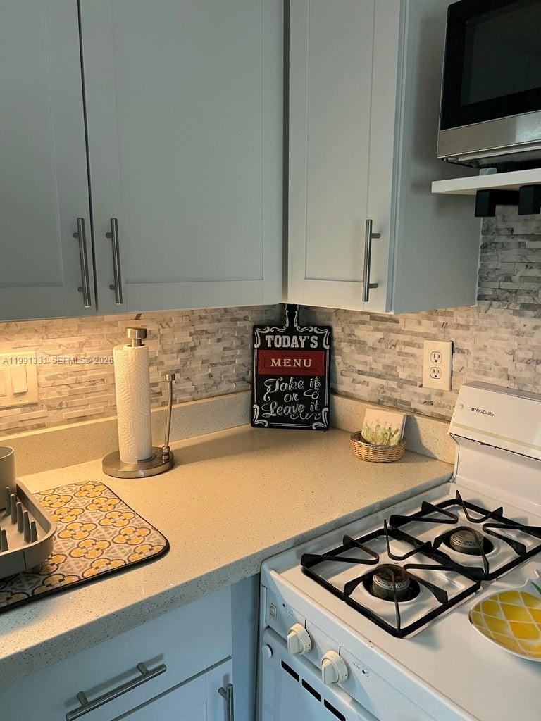 SEXTON COVES ESTATES - Residential