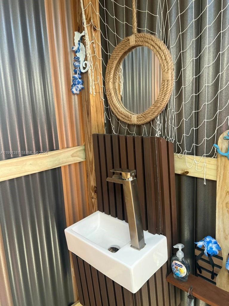 SEXTON COVES ESTATES - Residential