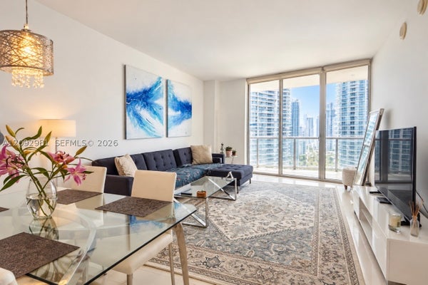 475 BRICKELL AVE APT 3512, MIAMI, FL 33131 - Image 72a20a1b7c4fefee3ceeabbf47640203/1914237647