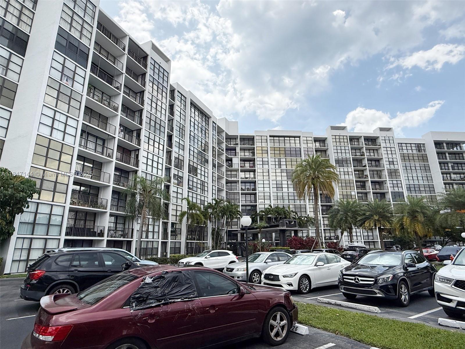 OCEANVIEW PARK CONDO - Residential Lease