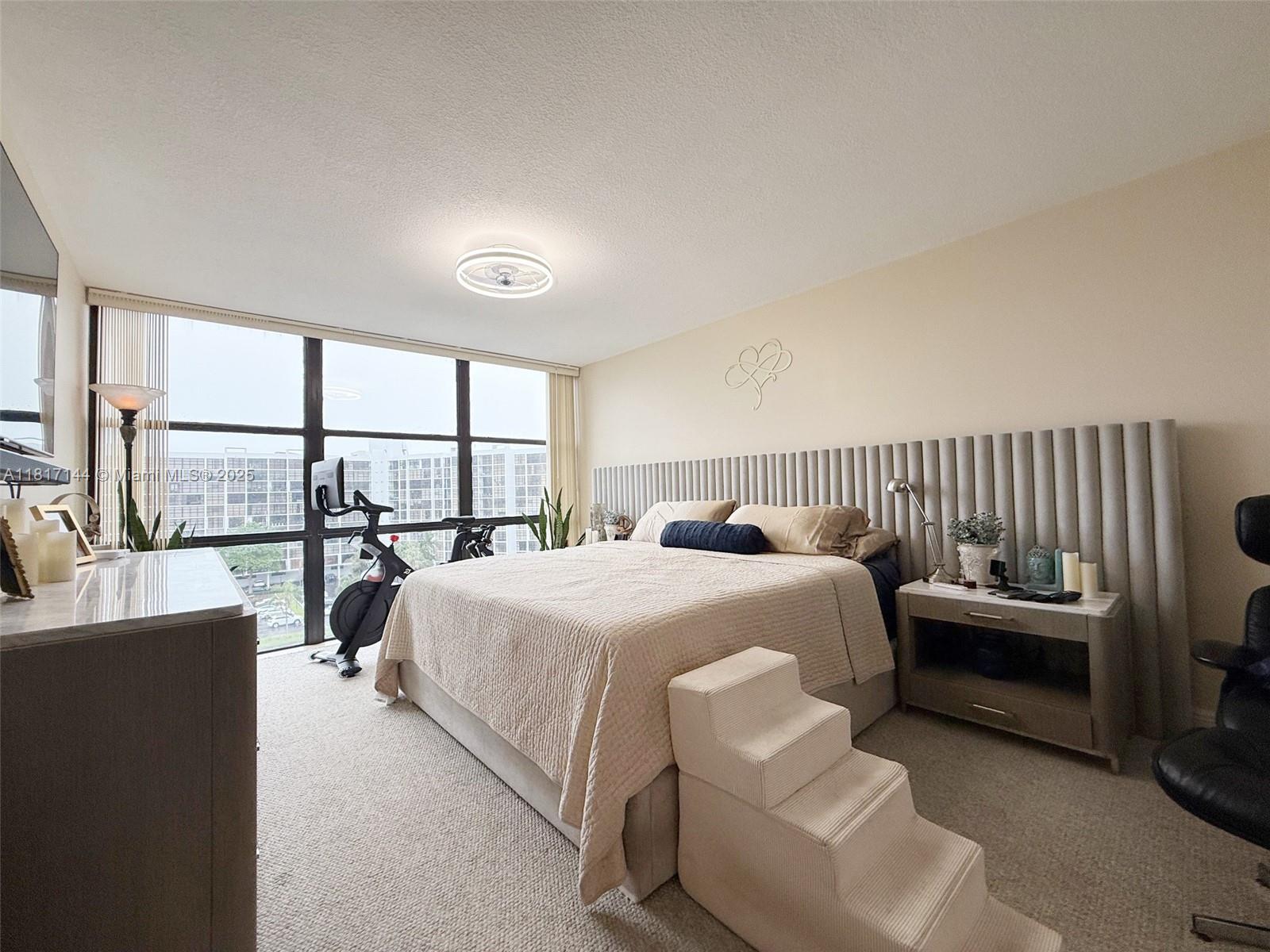 OCEANVIEW PARK CONDO - Residential Lease