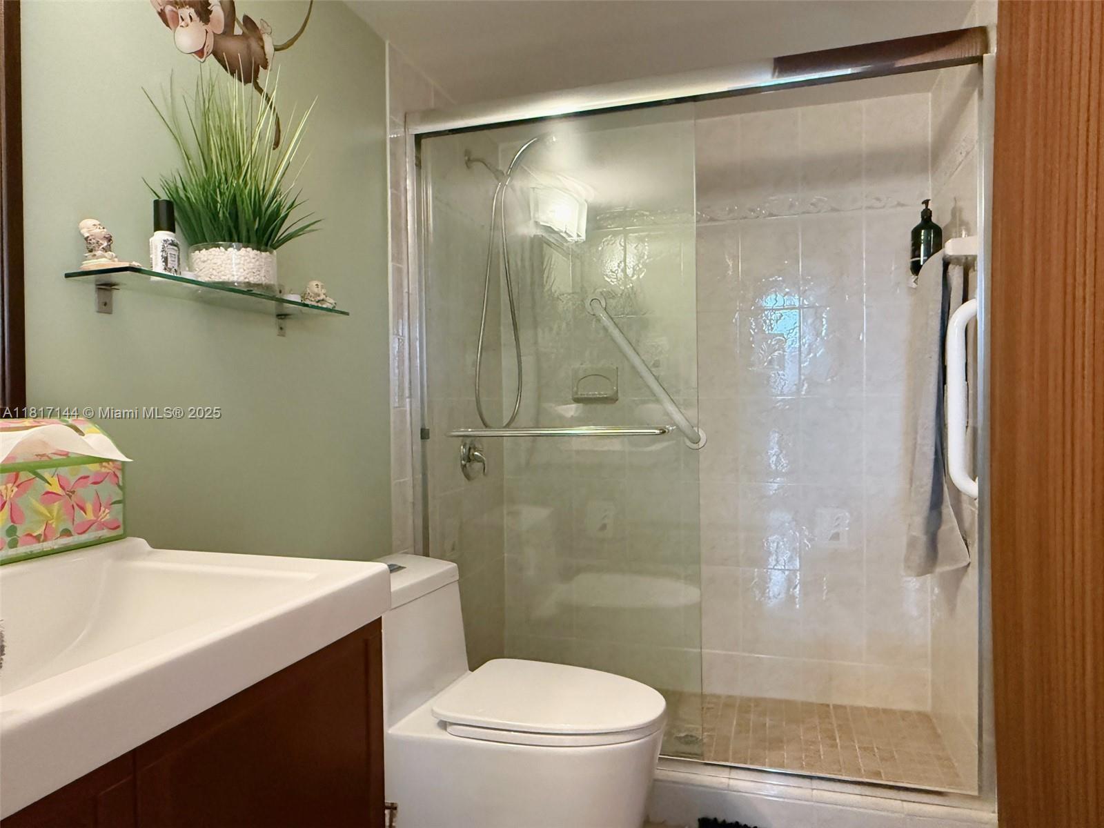 OCEANVIEW PARK CONDO - Residential Lease