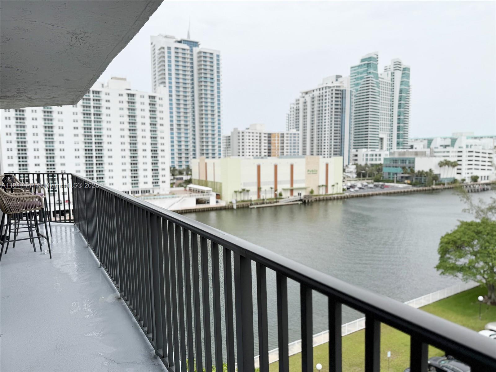 OCEANVIEW PARK CONDO - Residential Lease