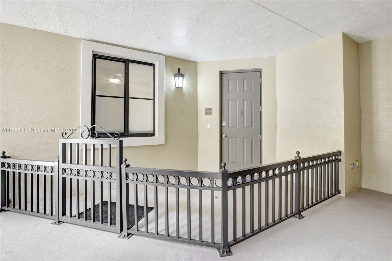 VILLA FLORA CONDO - Residential