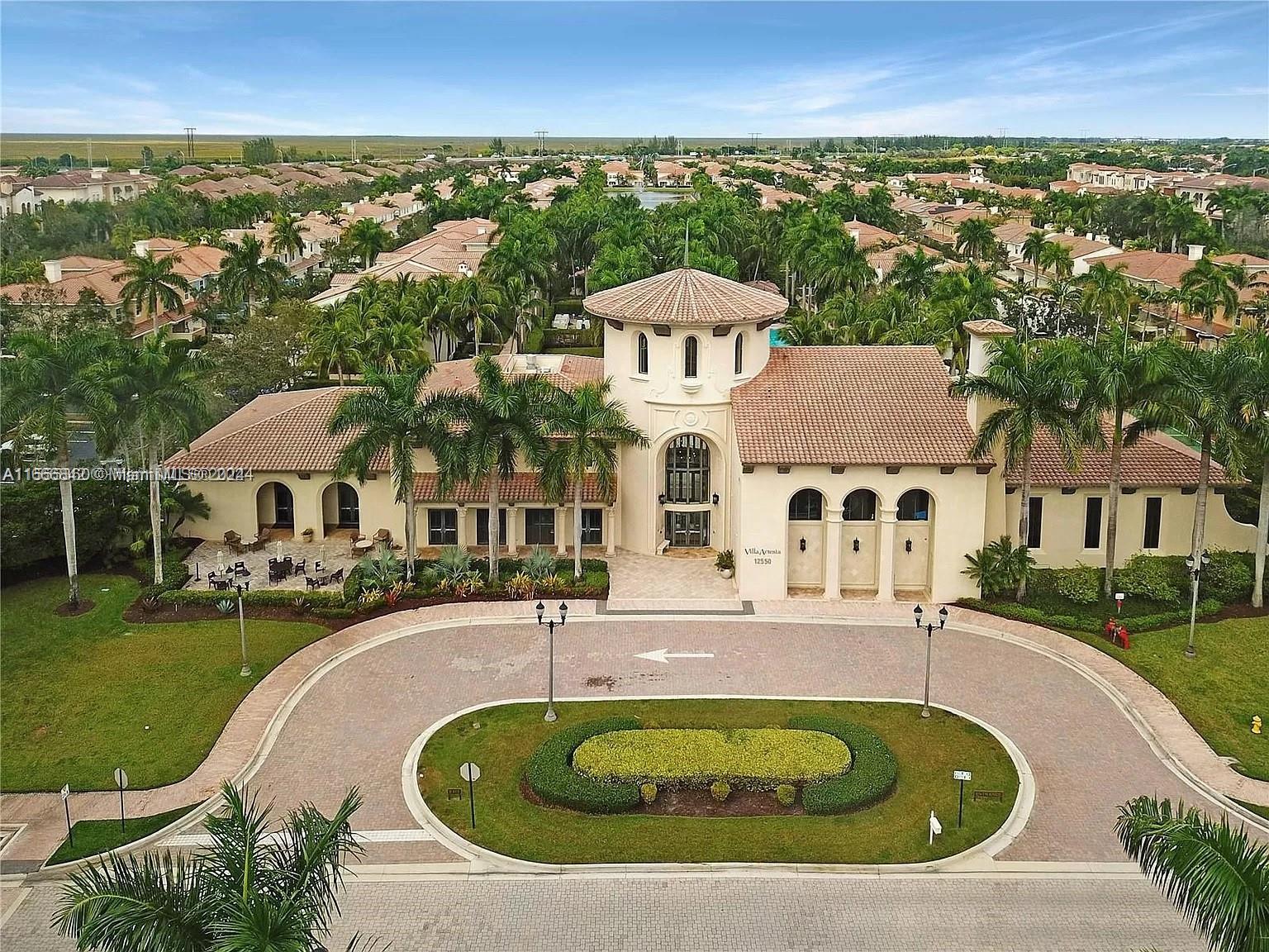 VILLA FLORA CONDO - Residential