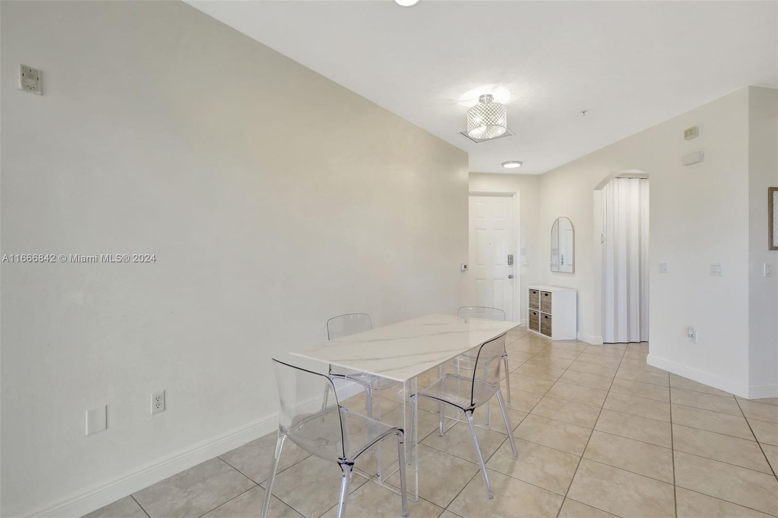 VILLA FLORA CONDO - Residential