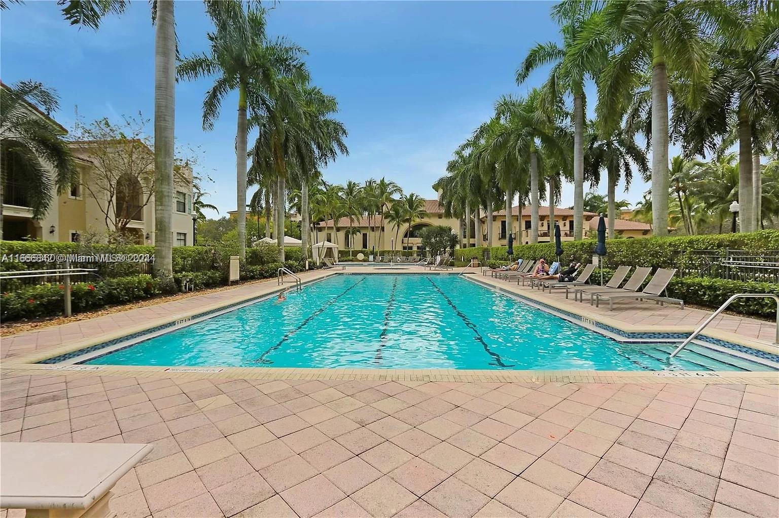 VILLA FLORA CONDO - Residential