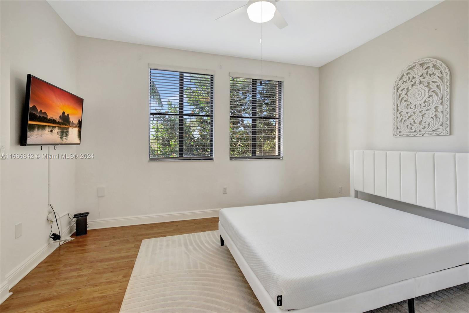 VILLA FLORA CONDO - Residential