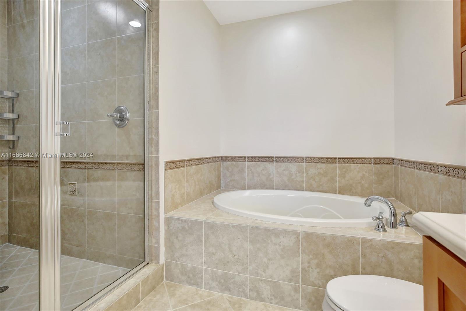 VILLA FLORA CONDO - Residential