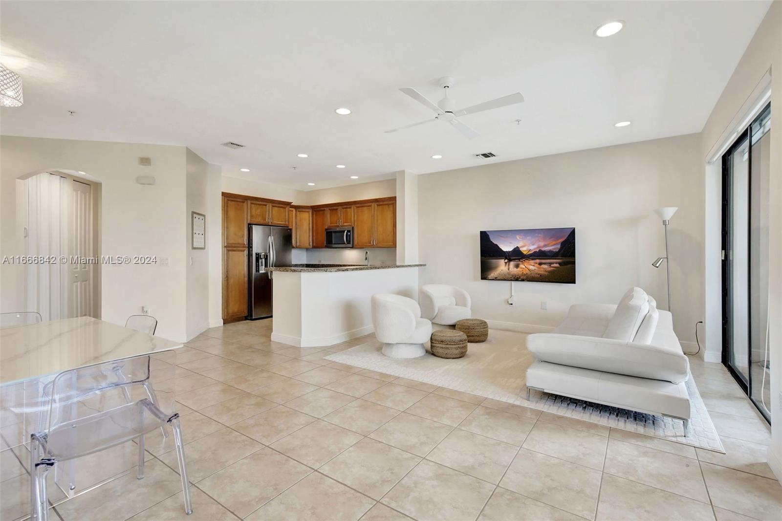 VILLA FLORA CONDO - Residential