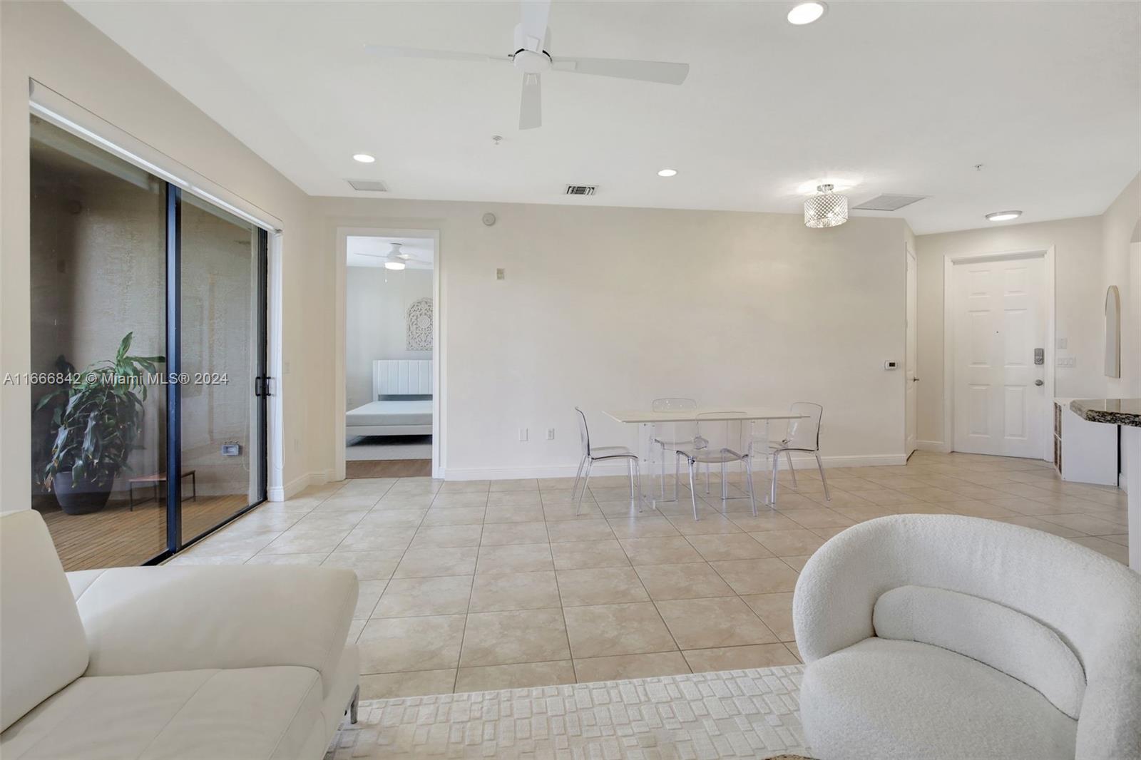 VILLA FLORA CONDO - Residential