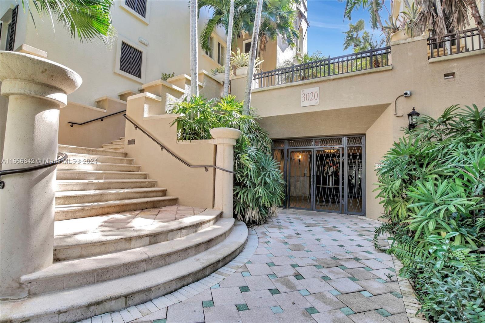 VILLA FLORA CONDO - Residential