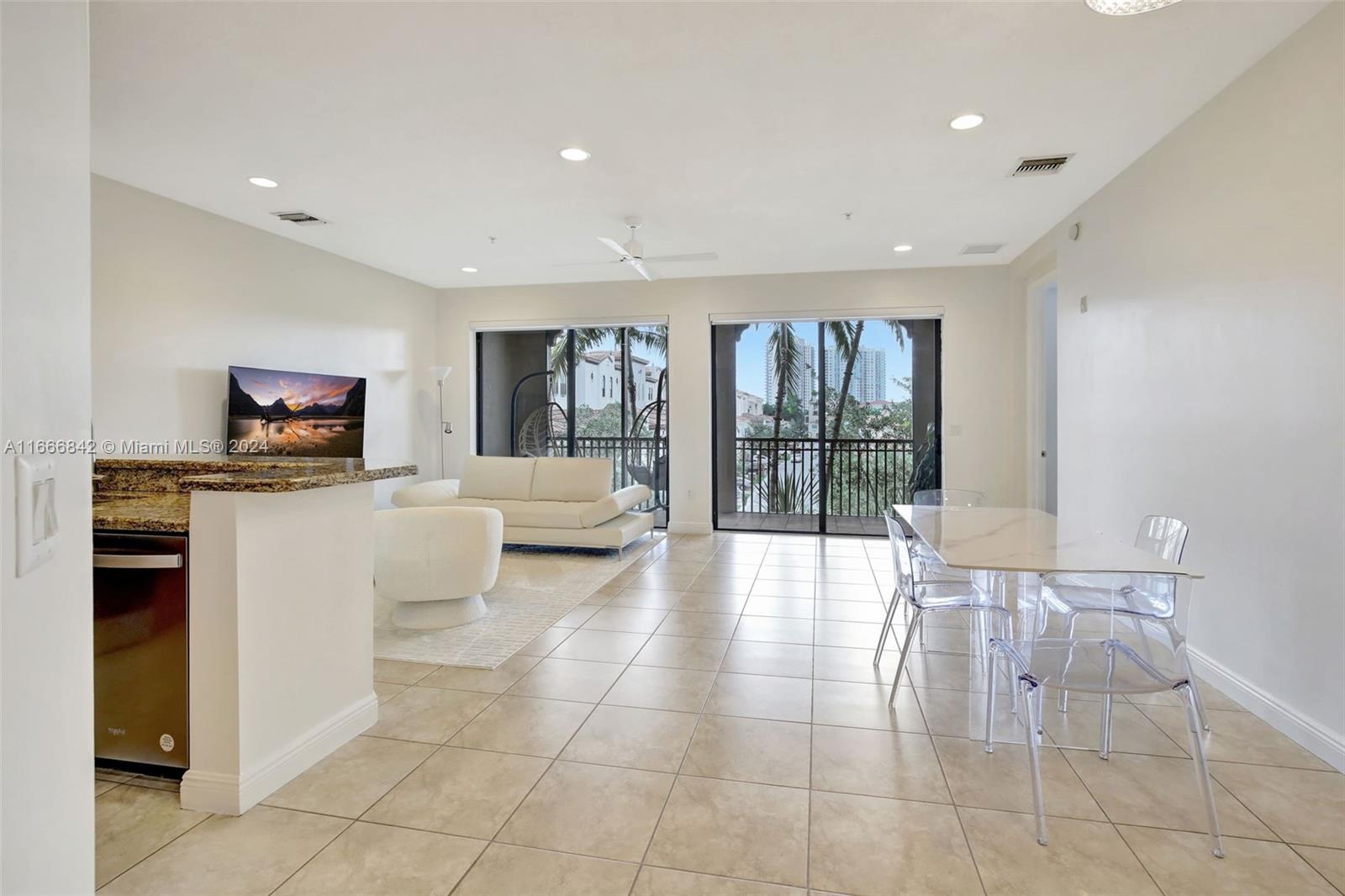 VILLA FLORA CONDO - Residential
