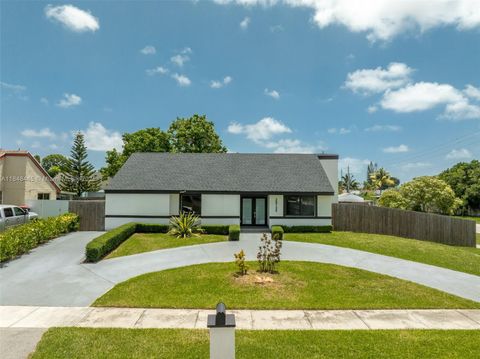 20735 SW 120th Ct Miami FL 33177