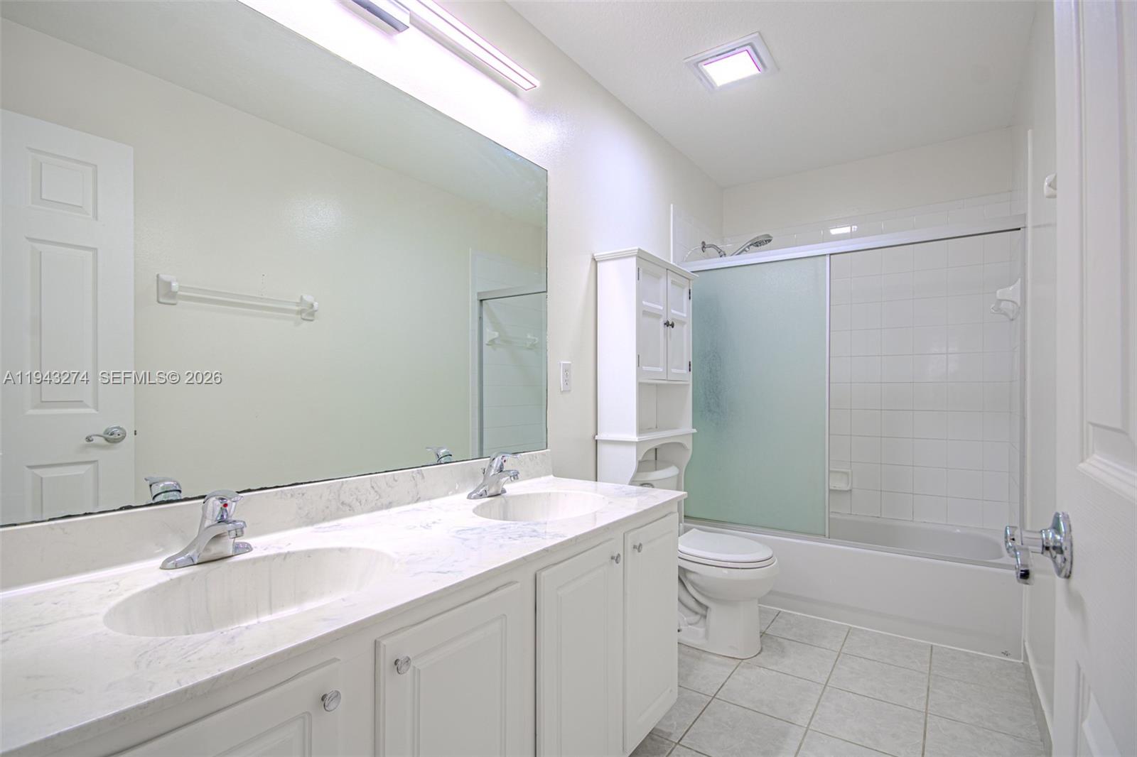 SIERRA PALMS - Residential