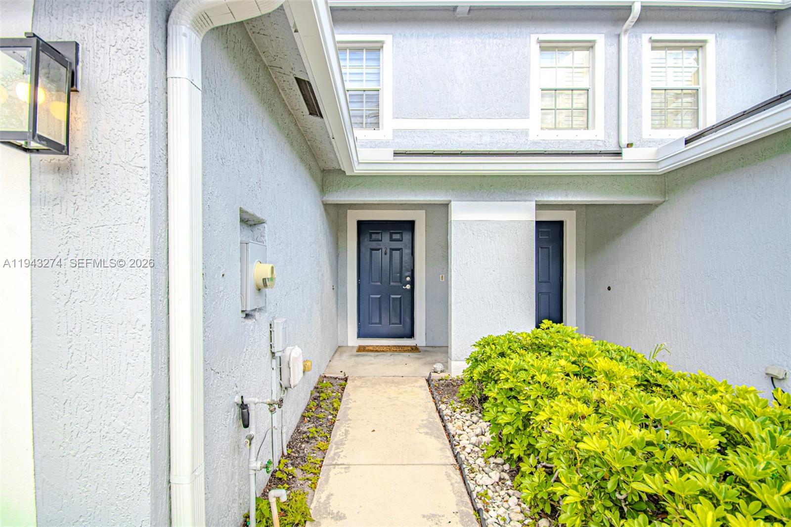 SIERRA PALMS - Residential