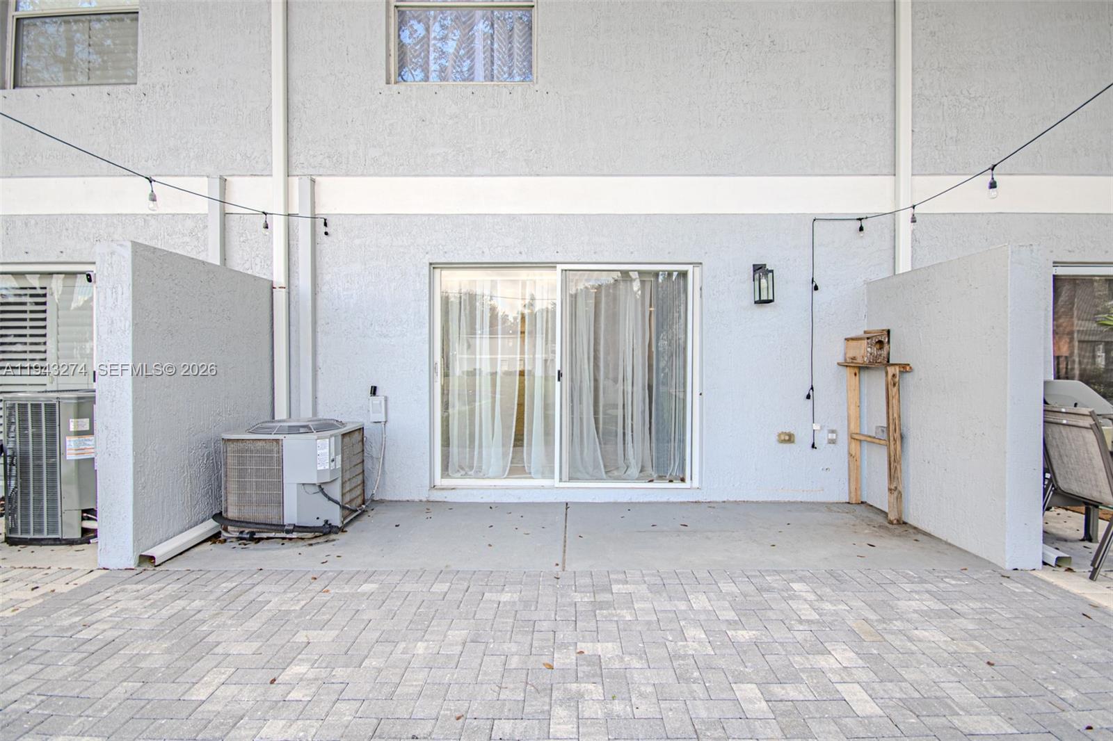 SIERRA PALMS - Residential