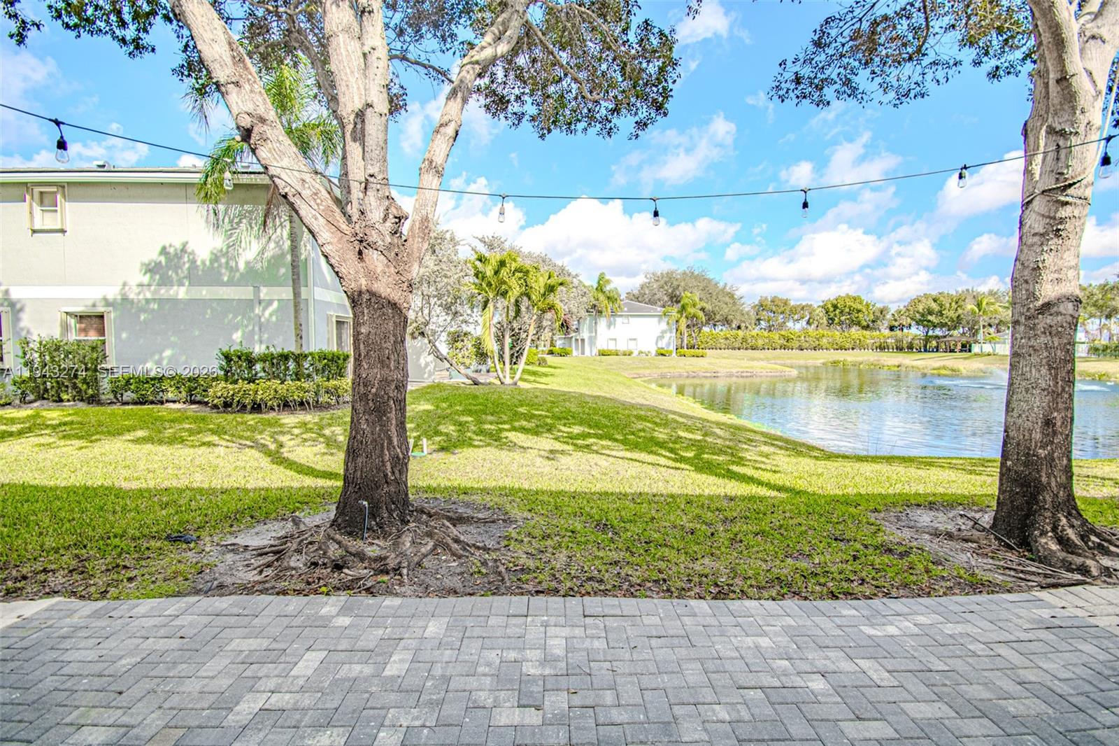 SIERRA PALMS - Residential