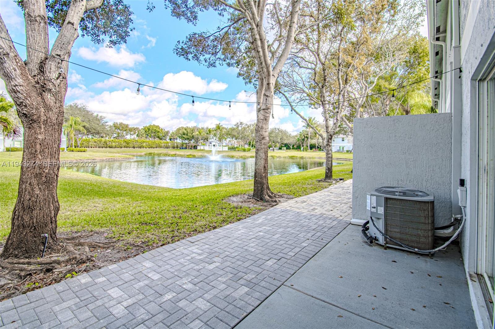 SIERRA PALMS - Residential