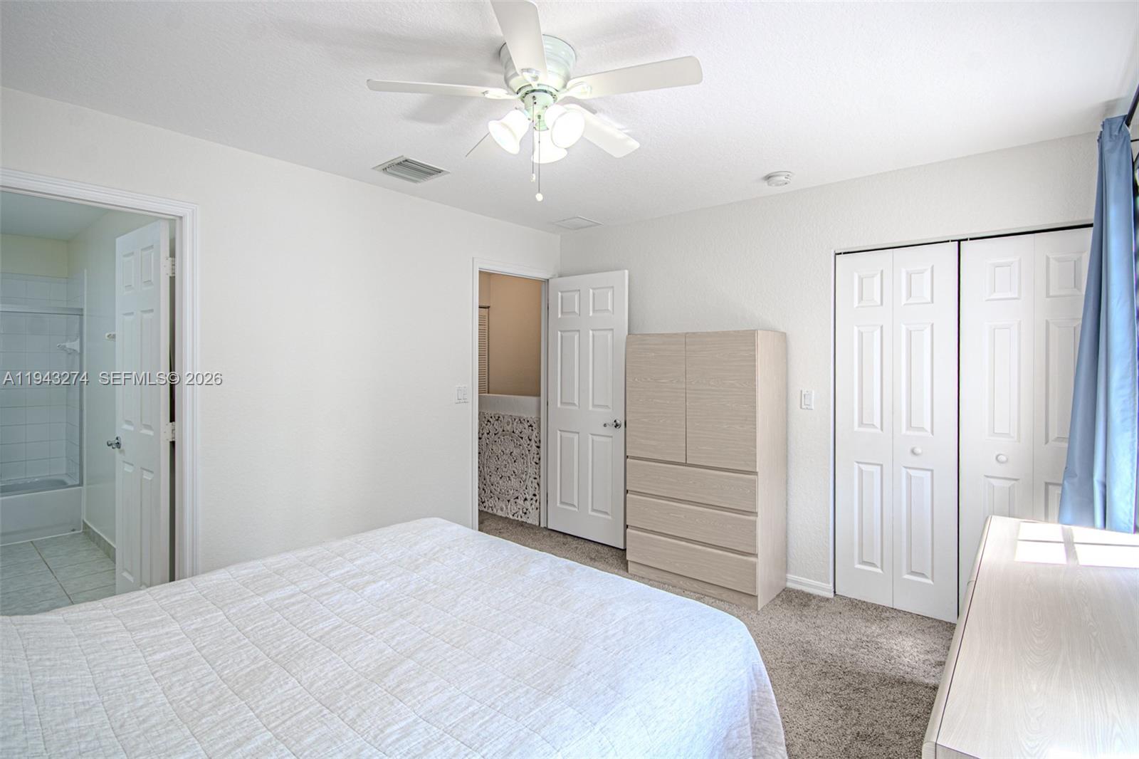 SIERRA PALMS - Residential