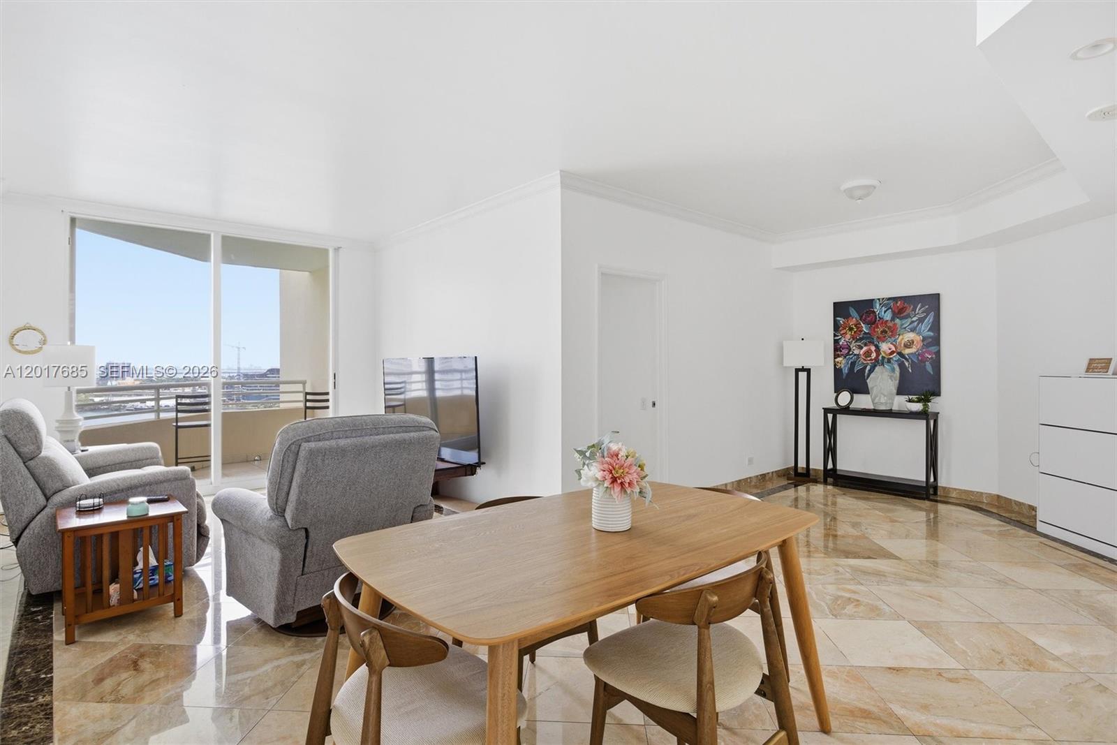 888 Brickell Key Dr 2010