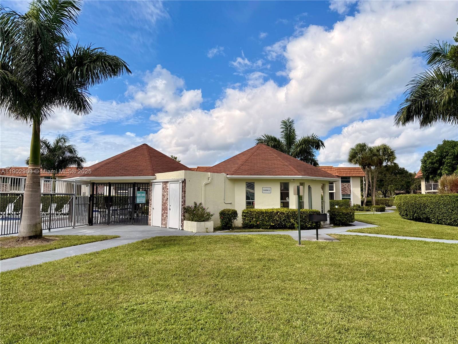 EDGEWOOD CONDOS - Residential