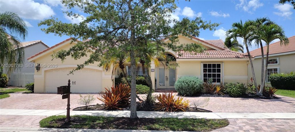 Photo of 659 Verona Pl #659, Weston, FL 33326 (MLS # A12007783)