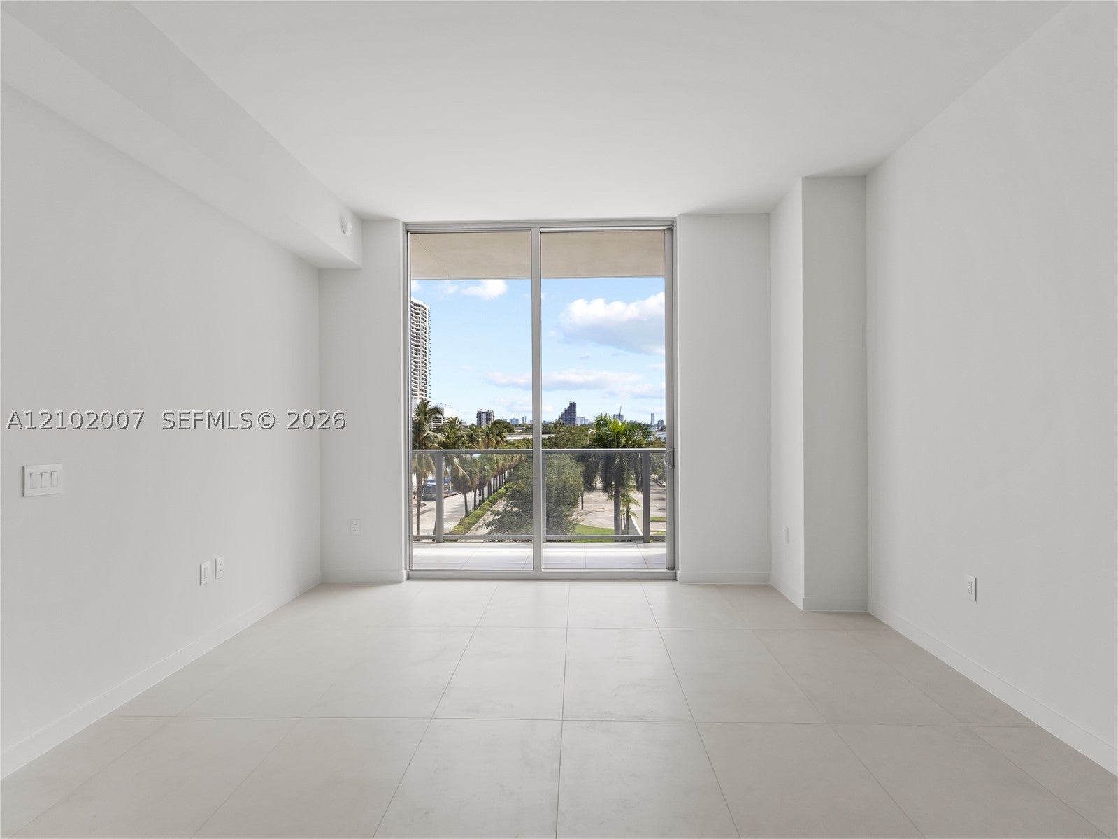 1400 Biscayne Blvd 309