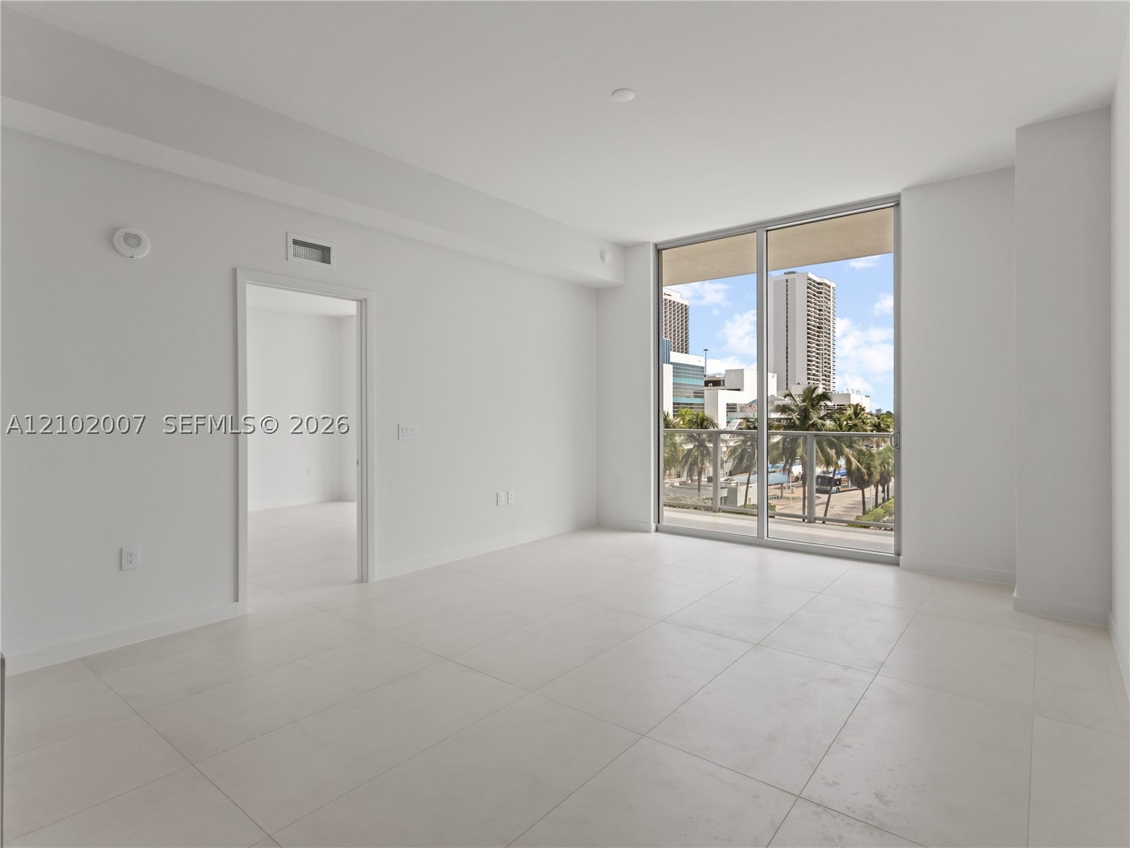1400 Biscayne Blvd 309