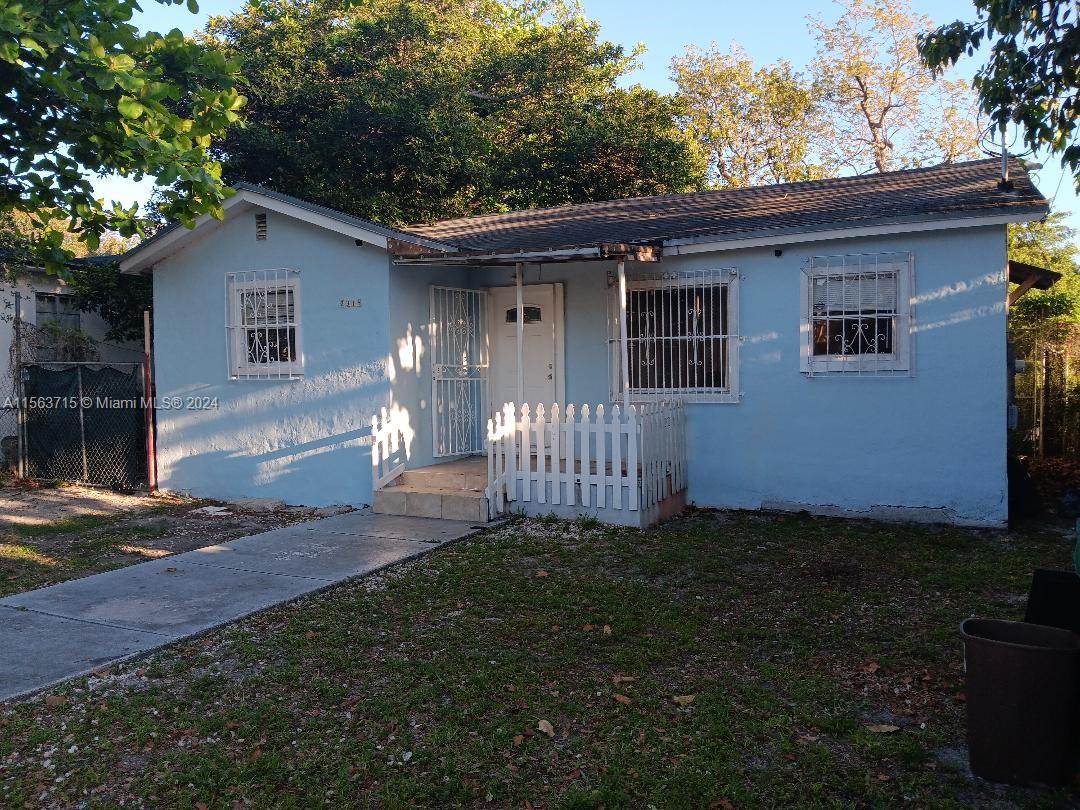 2315 Nw 63rd St St, Miami, Broward County, Florida - 3 Bedrooms  
1 Bathrooms - 