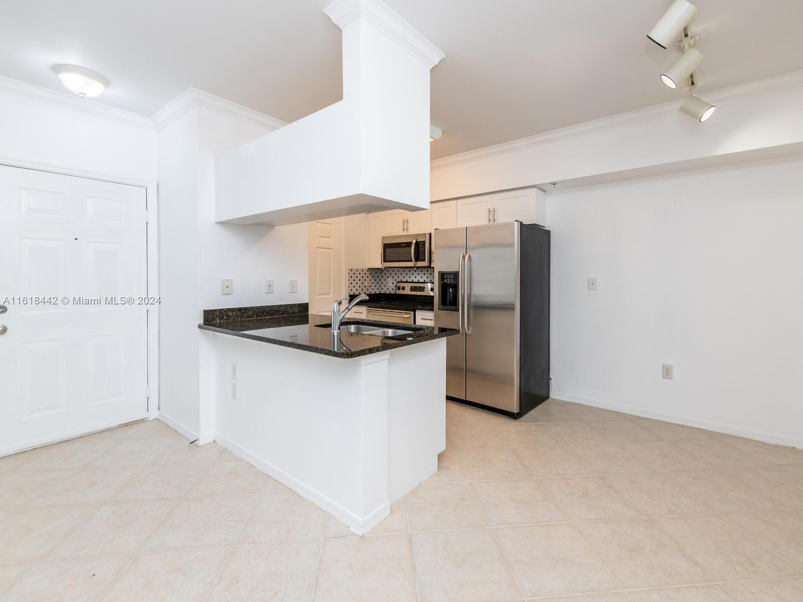 VILLAS AT EMERALD DUNES C - Residential