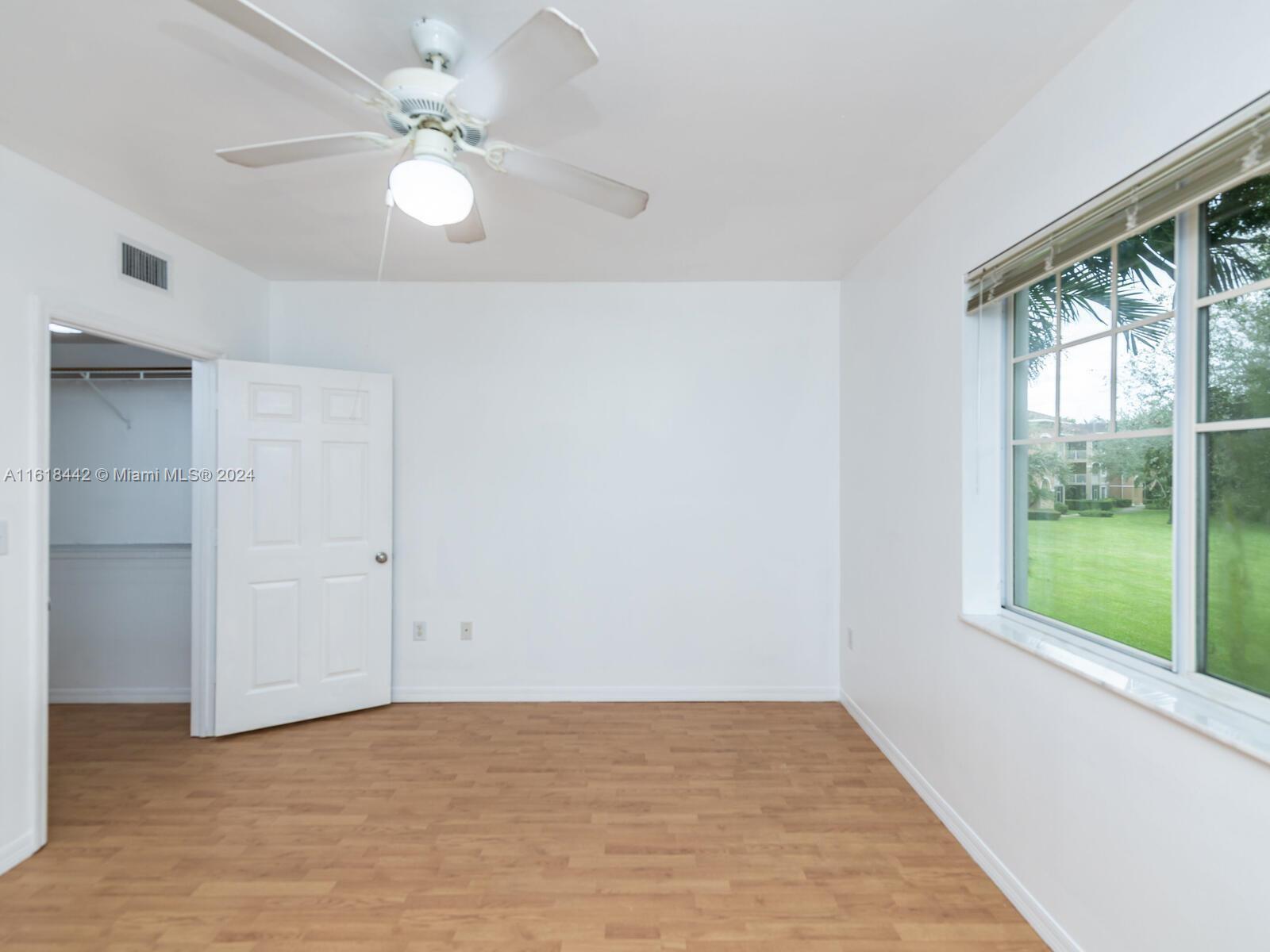 VILLAS AT EMERALD DUNES C - Residential