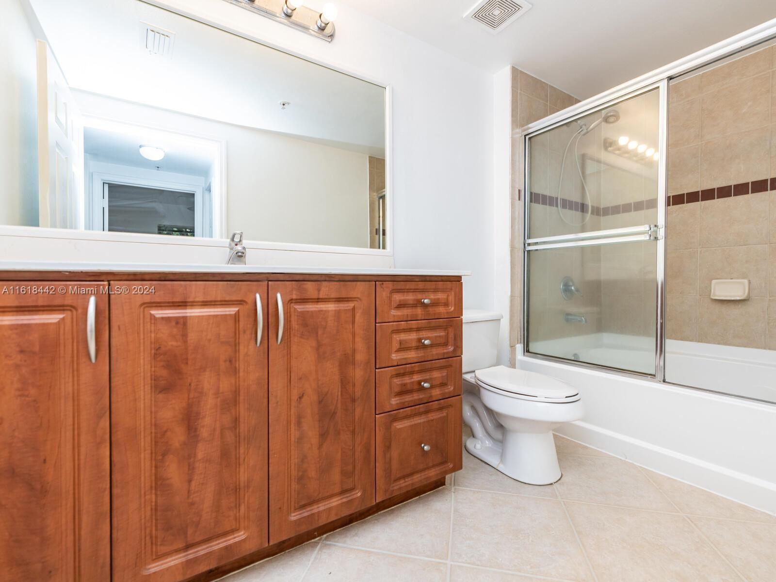 VILLAS AT EMERALD DUNES C - Residential