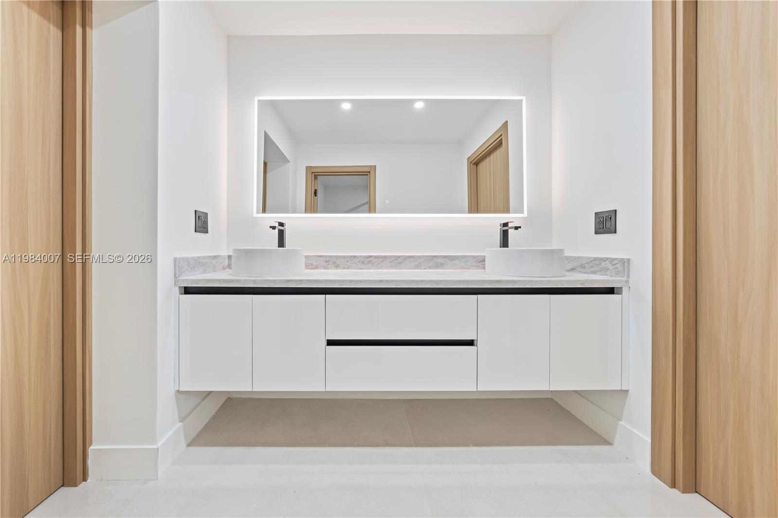 GRIFFING BISCAYNE PK ESTA - Residential