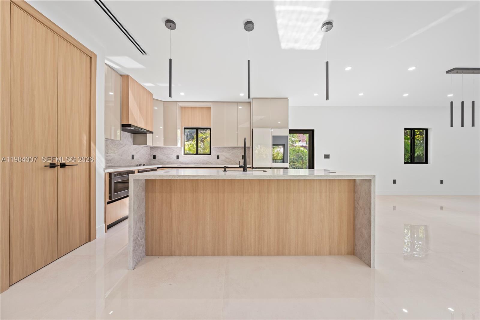 GRIFFING BISCAYNE PK ESTA - Residential