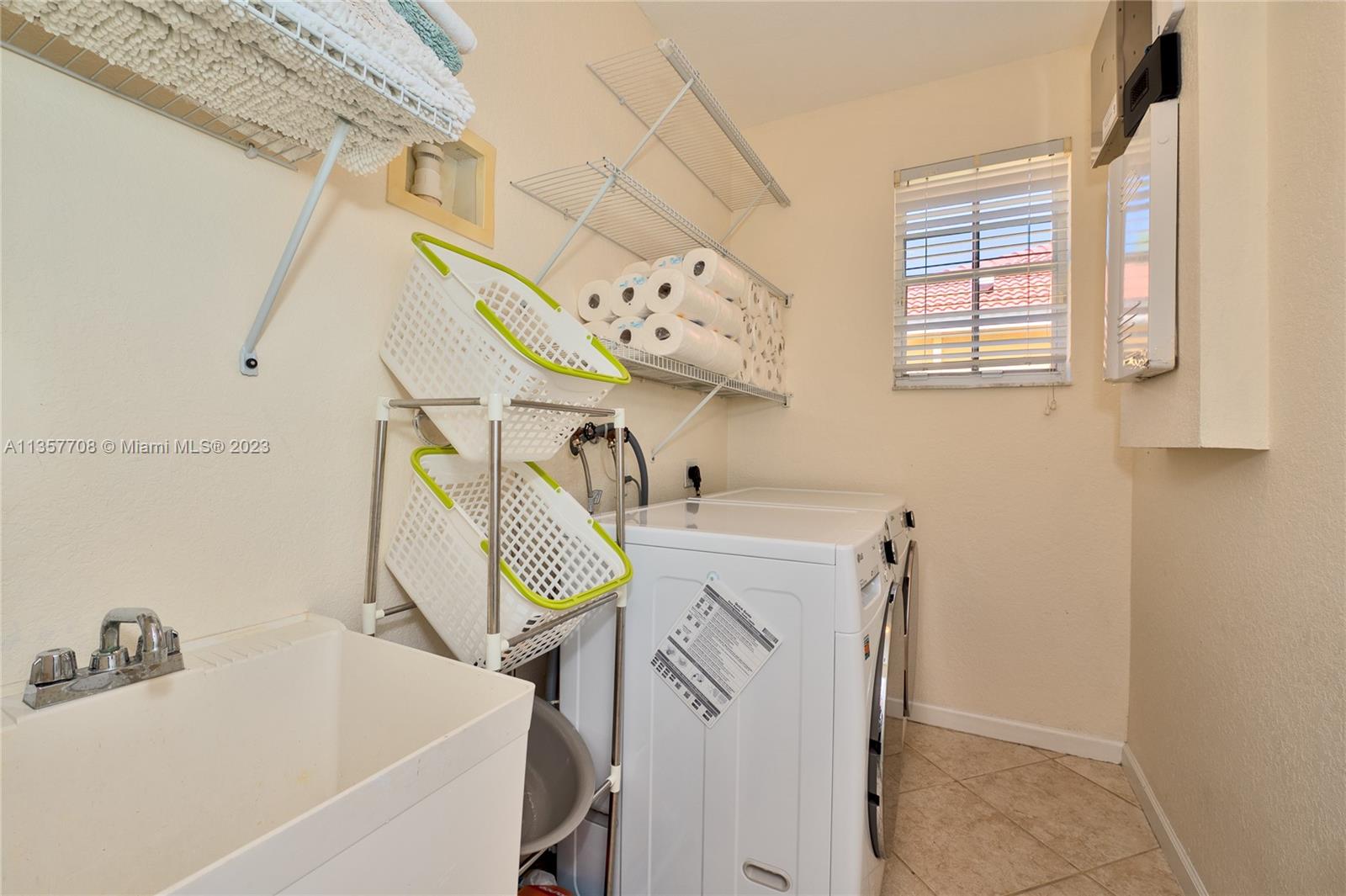 SECTOR 2-PARCELS 17 18 19 - Residential