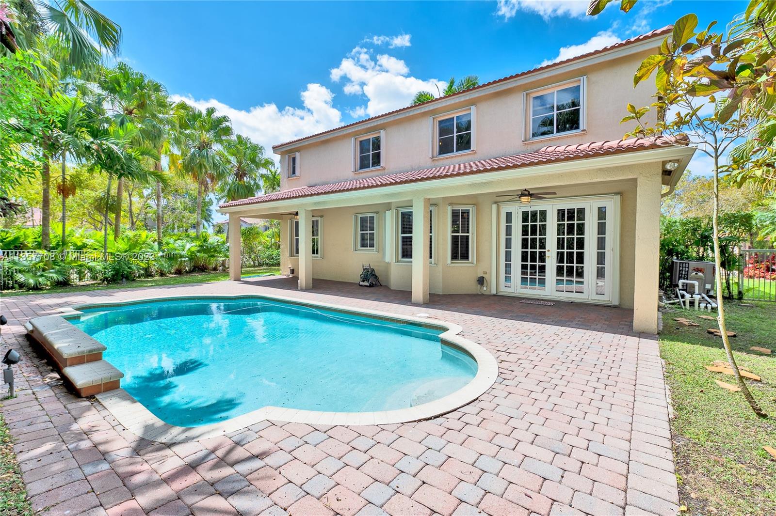 SECTOR 2-PARCELS 17 18 19 - Residential