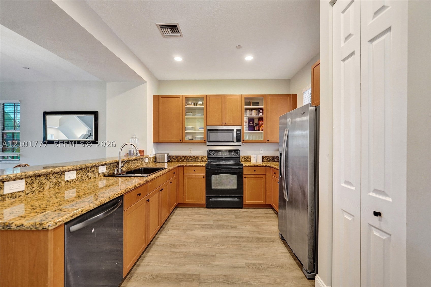 1033 NE 17th Way 1301