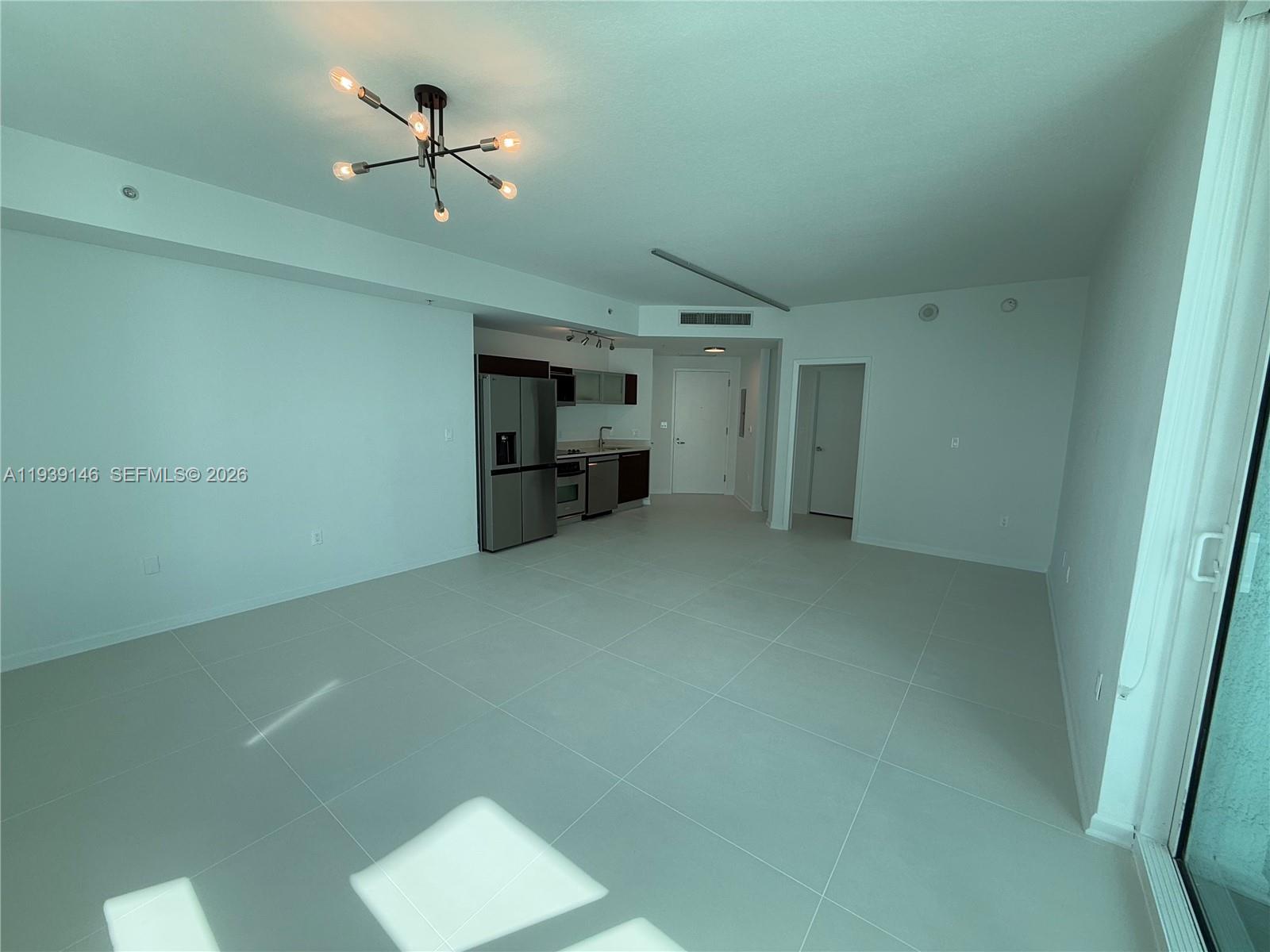 1900 N Bayshore Dr 3505