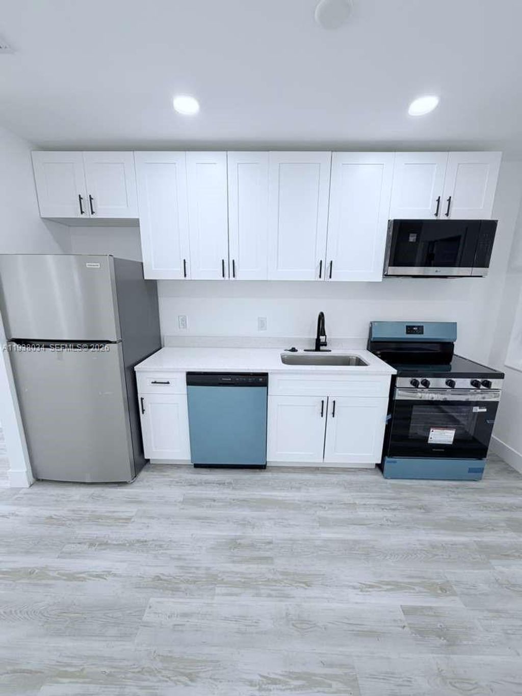 Photo of 134 SW 14th Ave, Boynton Beach, FL 33435 (MLS # A11938034)