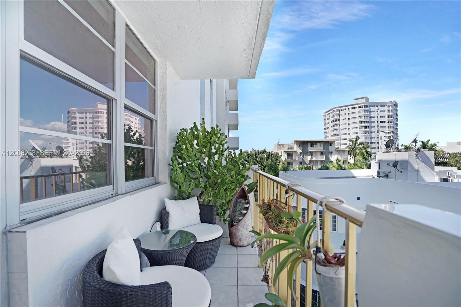 JAMES CENTRAL TOWERS COND - Residential