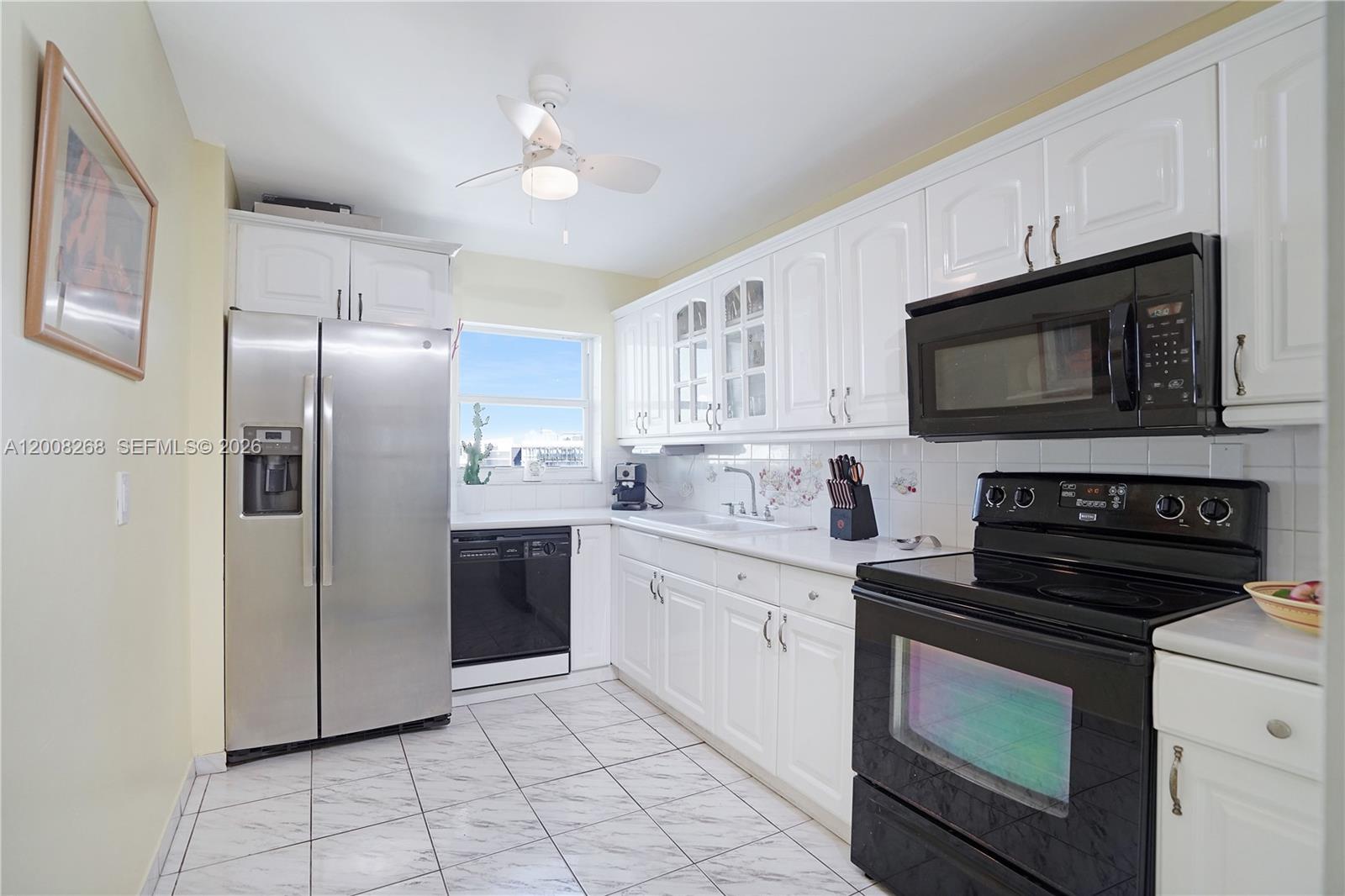 JAMES CENTRAL TOWERS COND - Residential